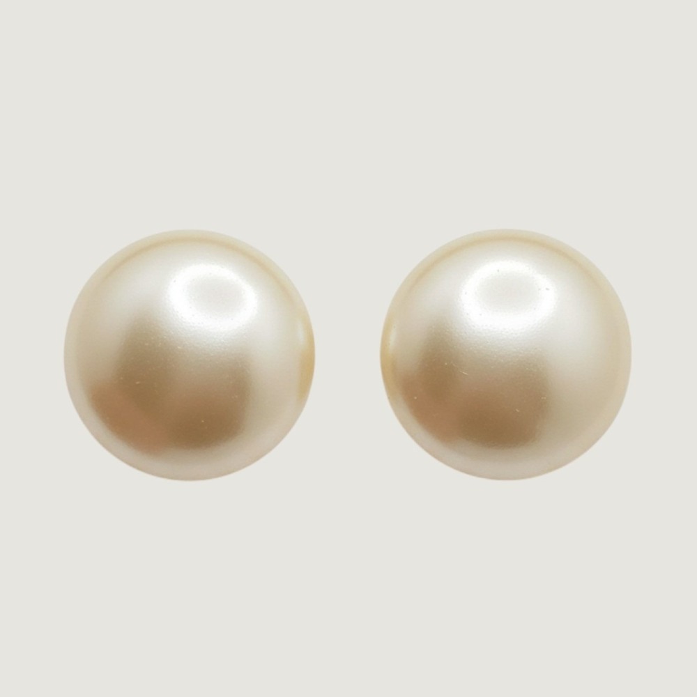 Trifari Vintage Faux Pearl Button Clip On Earrings Gold Tone Cream Domed Round